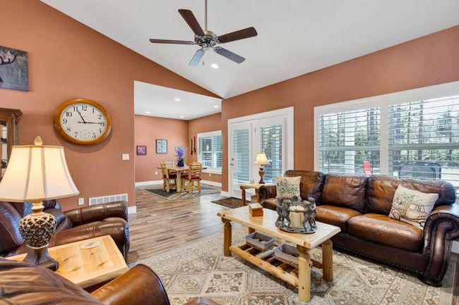 887 Bear Creek Trl, House other with 3 bedrooms, 2 bathrooms and null parking in Victor MT | Image 25