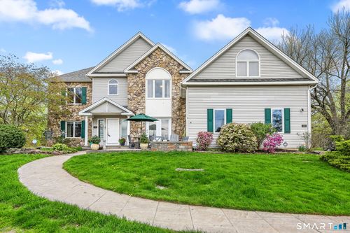 135 Kings Hwy, North Haven, CT, 06473-1211 | Card Image