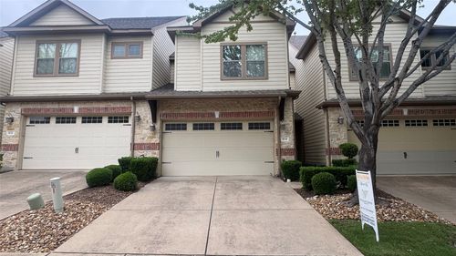 824 Apple Hill Dr, Allen, TX, 75013-3339 | Card Image