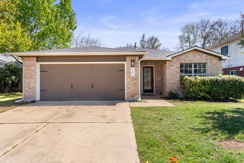 202 Matthew Cv, Hutto, TX, 78634-5075 | Card Image