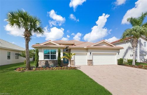 8047 Princeton Dr, NAPLES, FL, 34104 | Card Image