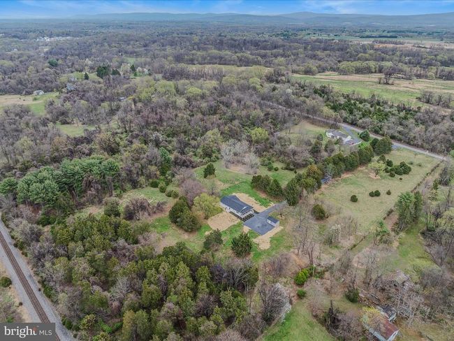 89 Morgan Grove Rd, Home with 4 bedrooms, 3 bathrooms and null parking in SHEPHERDSTOWN WV | Image 64