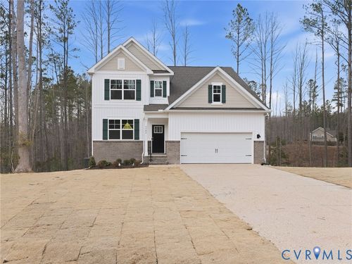 7614 Patriots Way, Gloucester, VA, 23061-5372 | Card Image