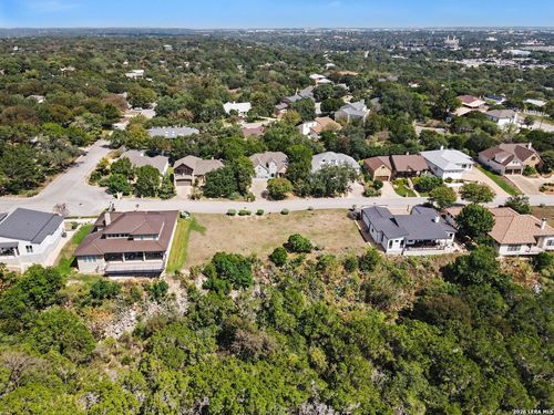 781 Mission Hts, New Braunfels, TX, 78130 | Card Image