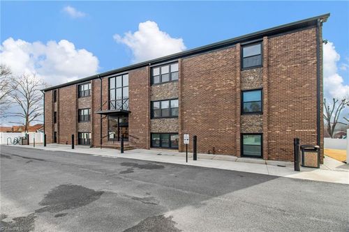 c-105 Dahl St, Madison, NC, 27025-2042 | Card Image