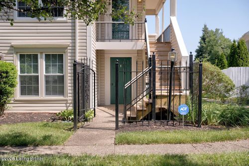 10402 Timberwood Cir, Louisville, KY, 40223-3425 | Card Image