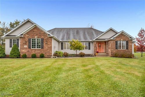 2366 Stony Hill Rd, Hinckley, OH, 44233-9582 | Card Image