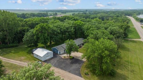 18945 Agent Dr, Sauk Centre, MN, 56378-4605 | Card Image