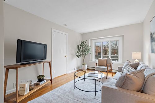 3-802 E 3rd St, Boston, MA, 02127 | Card Image