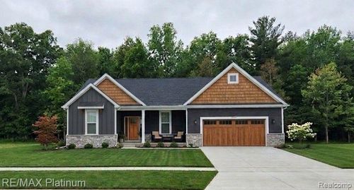6233 Brook Stone Lane, Fenton Charter Township, MI, 48451 | Card Image