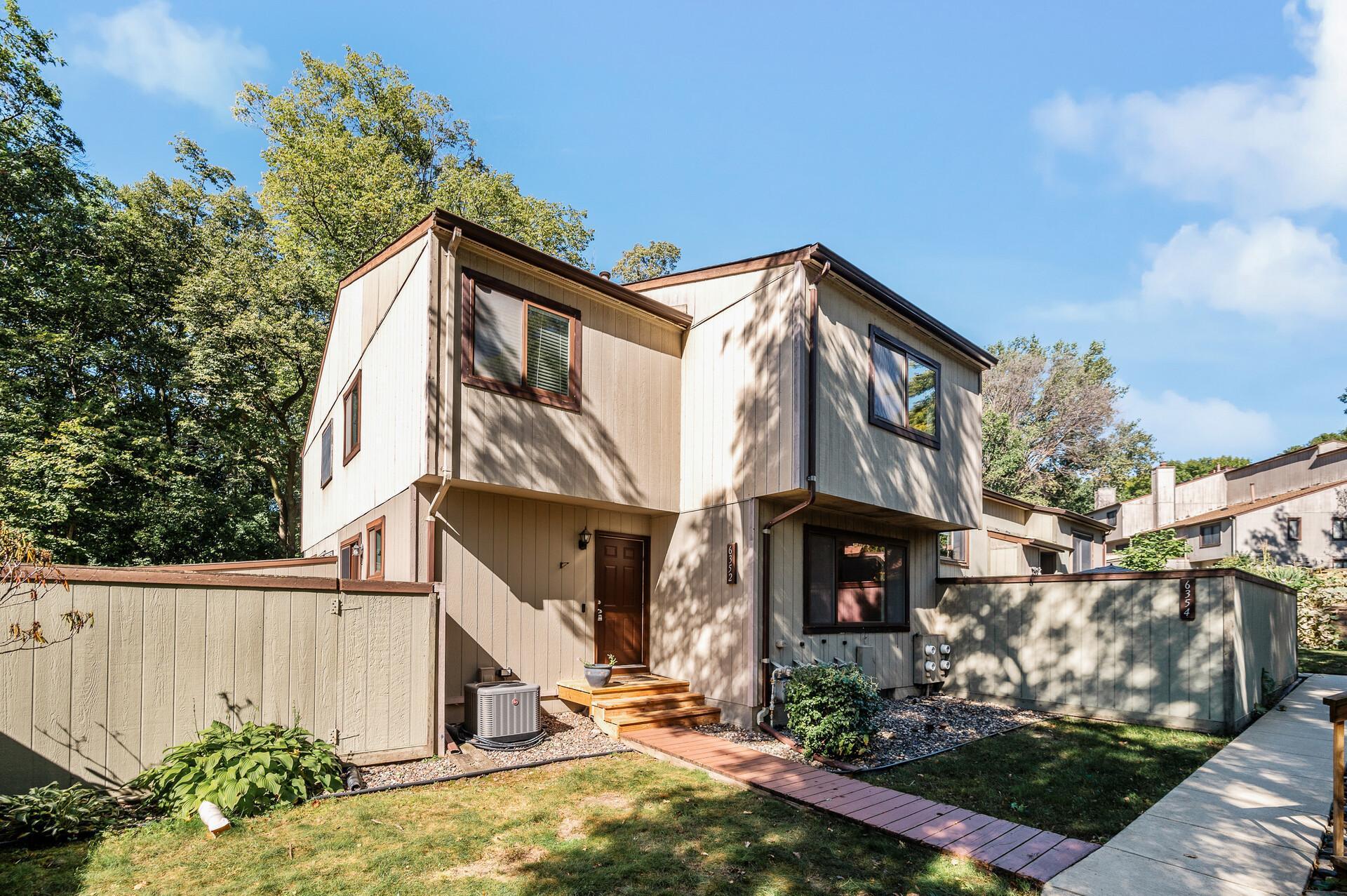 Saint Johns Dr, Eden Prairie, MN 55346