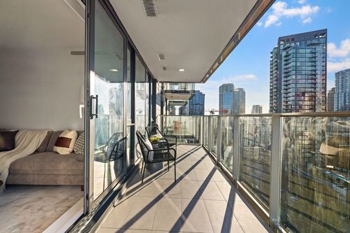 1610-1111 Richards St, Vancouver, BC, V6B0S3 | Card Image