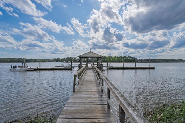 community dock | Image 35