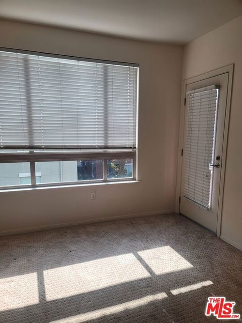 453-100 S Alameda St, LOS ANGELES, CA, 90013-1701 | Card Image