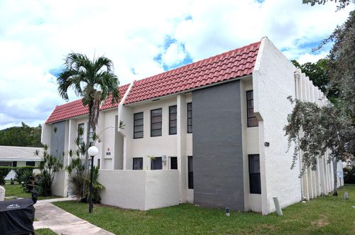 2-3199 Coral Hills Dr, Coral Springs, FL, 33065-4105 | Card Image