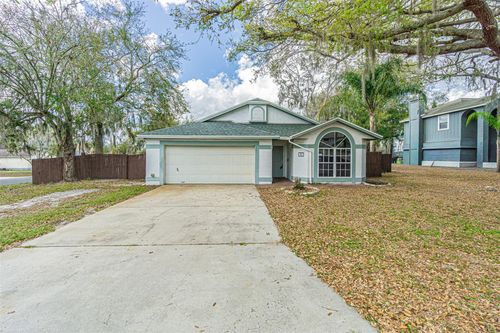 301 Sugar Creek Dr, Plant City, FL, 33563-4073 | Card Image