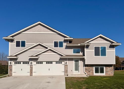 815 S Rush Creek Ln, Rush City, MN, 55069-7002 | Card Image
