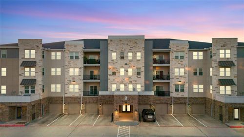 3404-6804 Westview Dr, Houston, TX, 77055-6913 | Card Image