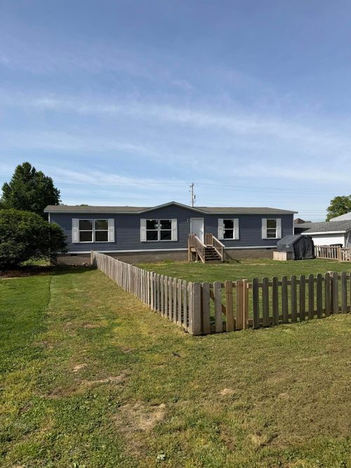 1048 Jackson Street, Richmond Dale, OH, 45673 | Card Image
