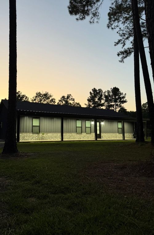 755 County Road 725, Buna, TX, 77612-2889 | Card Image