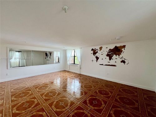 425-e-671 Ne 195th St, Miami, FL, 33179-3340 | Card Image