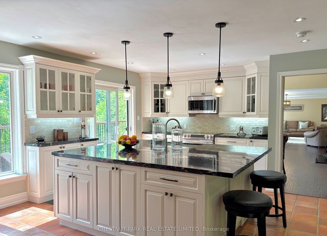 21 Southridge Trail, House other with 6 bedrooms, 4 bathrooms and 5 parking in Caledon Village ON | Image 8