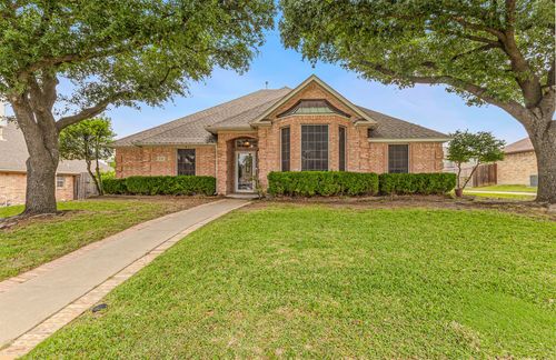 135 Paige Ln, Forney, TX, 75126-9566 | Card Image