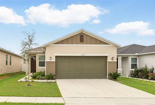 1187 Papaya Cir, Davenport, FL, 33897-6333 | Card Image