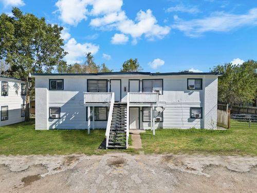 2312 Avenue B, Dickinson, TX, 77539-5063 | Card Image