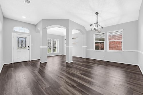 3520 White Oak Point Dr, Conroe, TX, 77304-4975 | Card Image