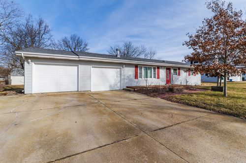 626 Westmoor Dr, Oreana, IL, 62554-9756 | Card Image