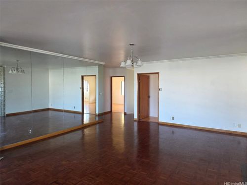 1477 Saint Louis Dr, Honolulu, HI, 96816-1734 | Card Image