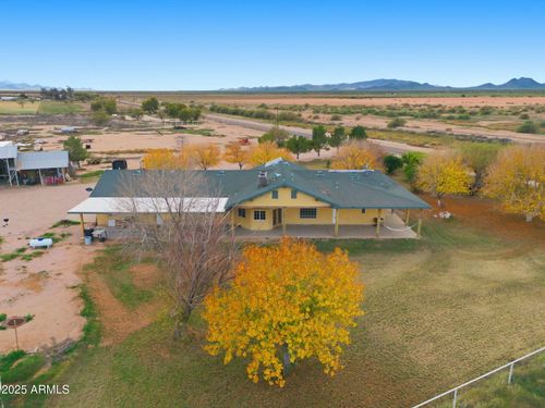 32025 W Marsh Rd, Casa Grande, AZ, 85193-4601 | Card Image