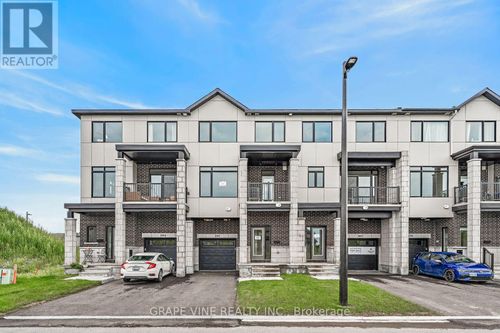 582 Arbia Ridge, Ottawa, ON, K2S2S4 | Card Image
