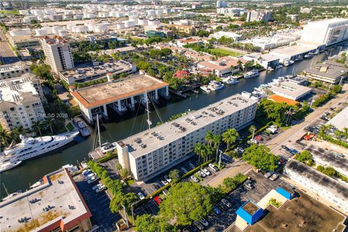 apt-601-1600 Se 15th St, Fort Lauderdale, FL, 33316-2721 | Card Image