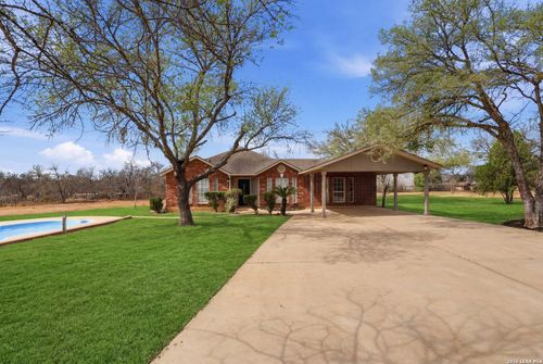 13040 Tomlynn, Atascosa, TX, 78002-3627 | Card Image