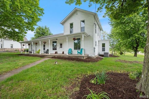 123 E Hovey St, Warsaw, IN, 46580-6523 | Card Image