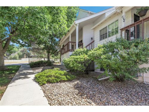 8590 E Temple Dr, Denver, CO, 80237-2960 | Card Image