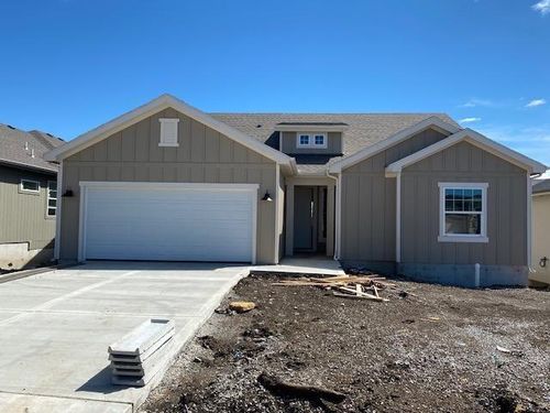 20677 Skyview Ln, Spring Hill, KS, 66083-7606 | Card Image