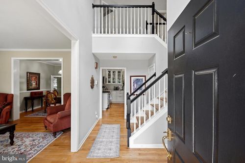 14300 Grainery Rd, Centreville, VA, 20121-4834 | Card Image