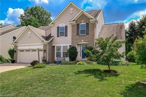 1242 Bexley Cir, Akron, OH, 44312-5999 | Card Image