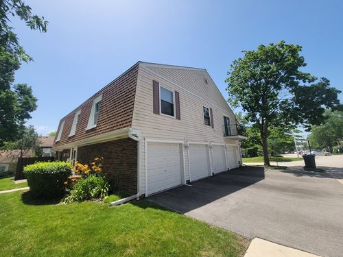 2211 Dorchester Court, Schaumburg, IL, 60194 | Card Image