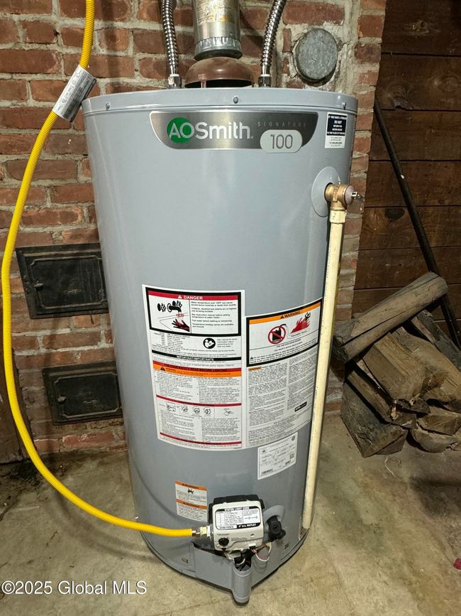 Natural Gas Hot Water Tank | Image 76