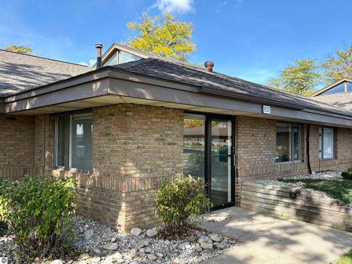ste-a-808 S Garfield Ave, Traverse City, MI, 49686-3464 | Card Image