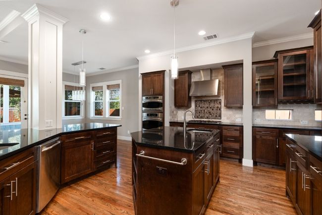 2204 Lindell Ave, House other with 4 bedrooms, 4 bathrooms and 2 parking in Austin TX | Image 18