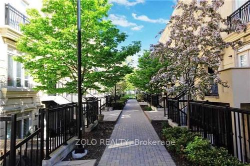 26-78 Carr St, Toronto, ON, M5T1B7 | Card Image