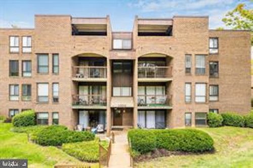 135-11232 Chestnut Grove Sq, RESTON, VA, 20190-5135 | Card Image