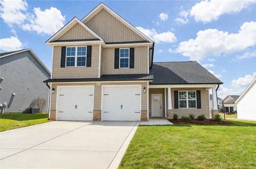1709 Man O War Dr, Hope Mills, NC, 28348-4605 | Card Image