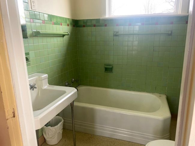 339 E Chestnut St, House other with 3 bedrooms, 3 bathrooms and 5 parking in Sheffield IL | Image 32