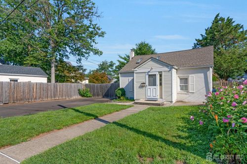 96 Conover Pl, Middlesex, NJ, 08846-1506 | Card Image